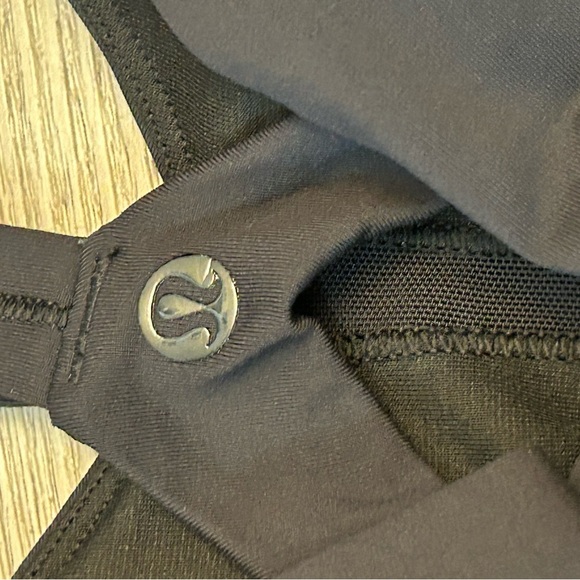 Lululemon Athletica Wrap It Up Athletic Black Tank Top - Picture 5 of 10